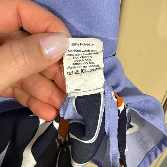 J. Crew Floral Sleeveless Blouse - Blue and Black size 8 - Picture 4 of 5